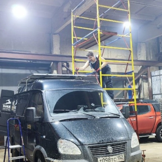 Установка автономной солнечной электростанции на внедорожный микроавтобус